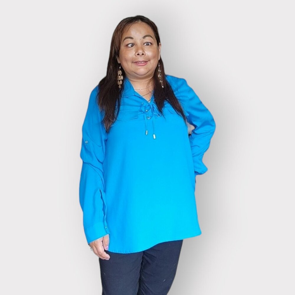 CALVIN KLEIN WOMENS SIZE MEDIUM BLUE BLOUSE WITH HALF LACE UP AT FRONT